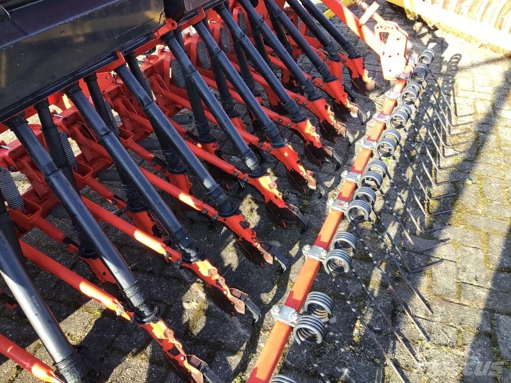 Kuhn Premia 300 Siewniki