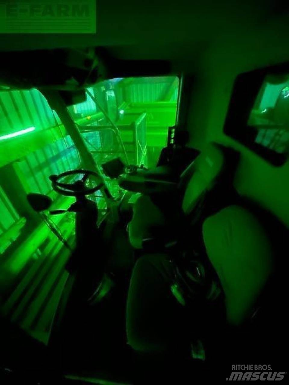 CLAAS lexion 740 Kombajny zbożowe