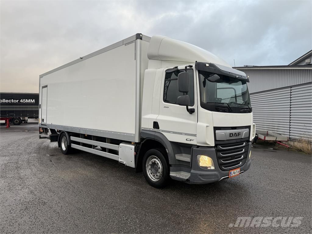 DAF CF 300 FA 4x2 Samochody ciężarowe ze skrzynią zamkniętą