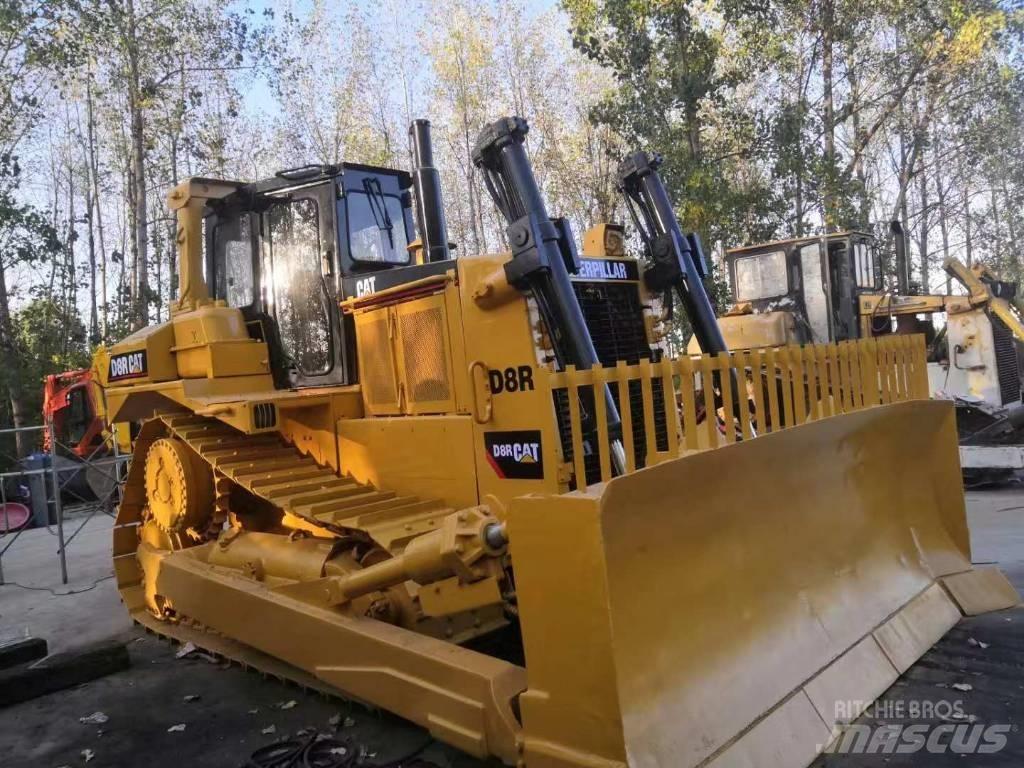 CAT D 8 R Spycharki gąsienicowe