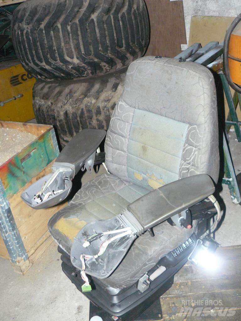 Timberjack 1070D Kabiny i wnętrze