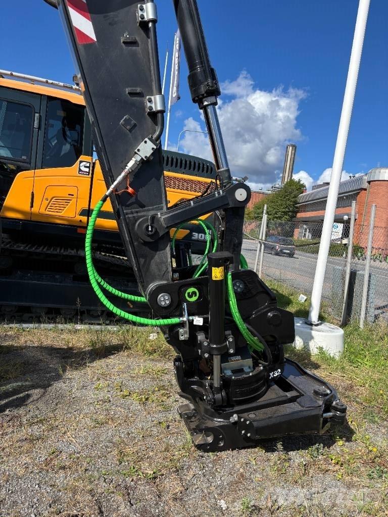 Hyundai HX300A L Koparki gąsienicowe