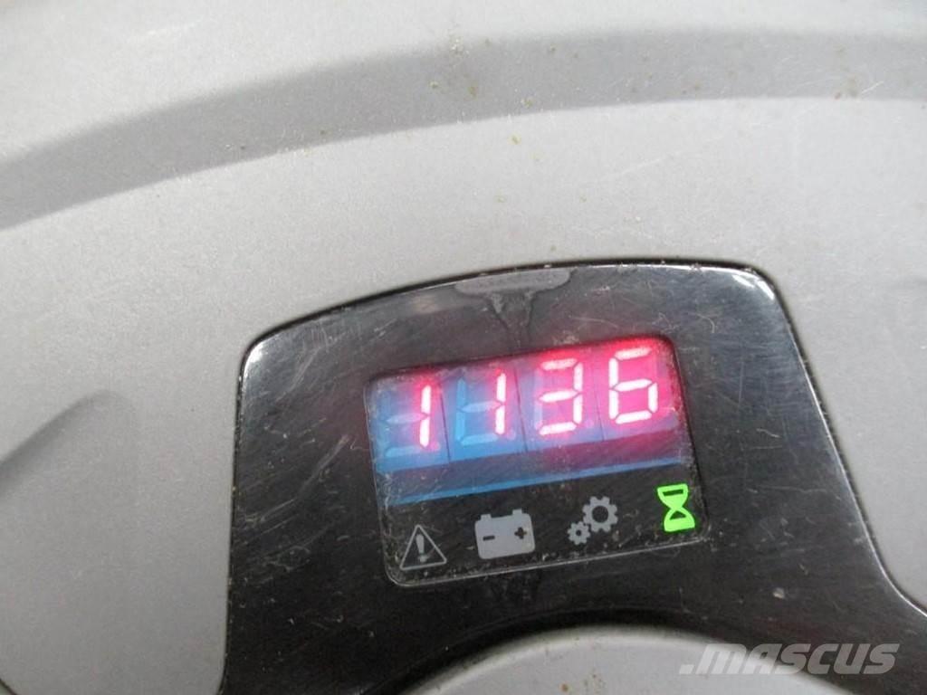 Toyota SWE 120 Wózki widłowe unoszące z dyszlem