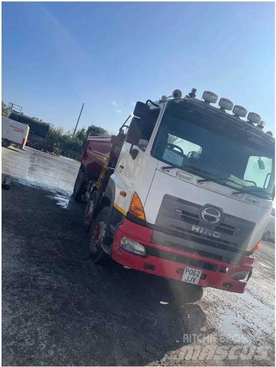 Hino 700 Series Żurawie samochodowe