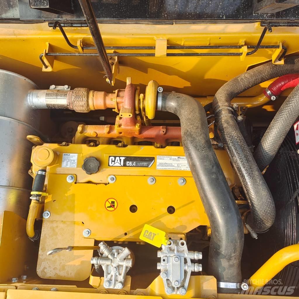 CAT 320D Koparki gąsienicowe