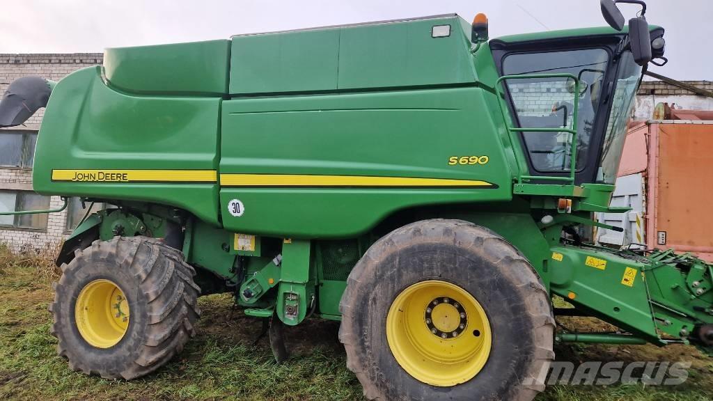 John Deere S 690 Kombajny zbożowe