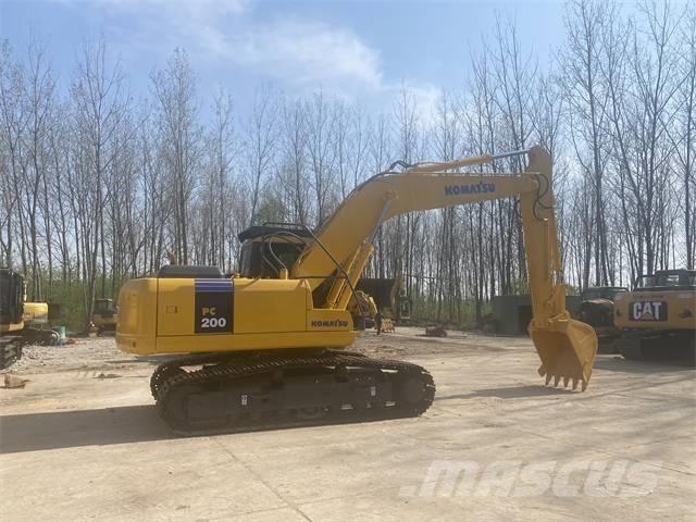 Komatsu PC200-7 Koparki gąsienicowe