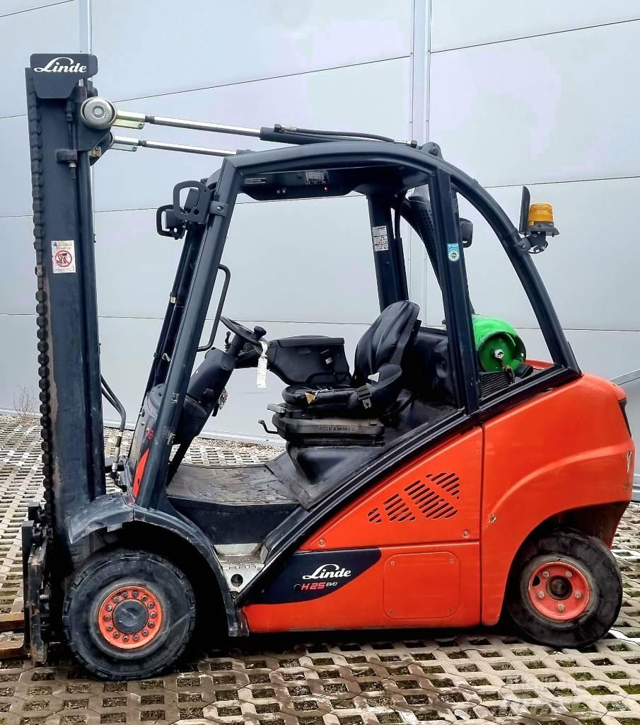 Linde H 25 T - 02 Wózki LPG