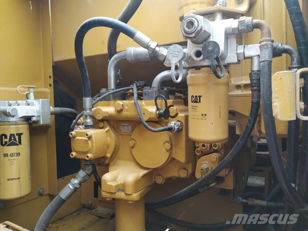 CAT 320 D Koparki gąsienicowe