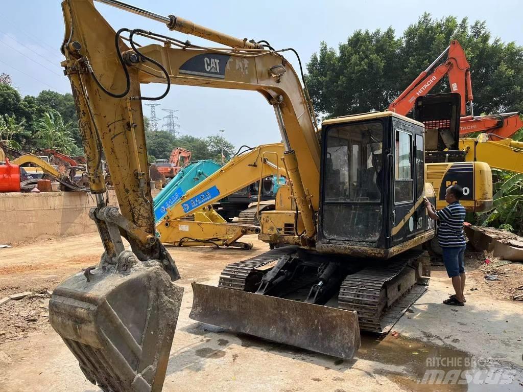 CAT 307 Koparki gąsienicowe