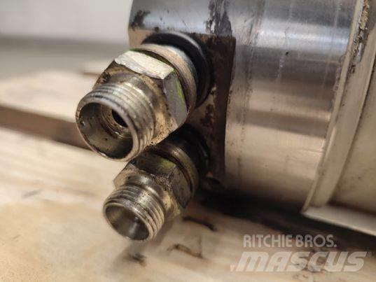Merlo 40.25  actuator Wysięgniki i ramiona