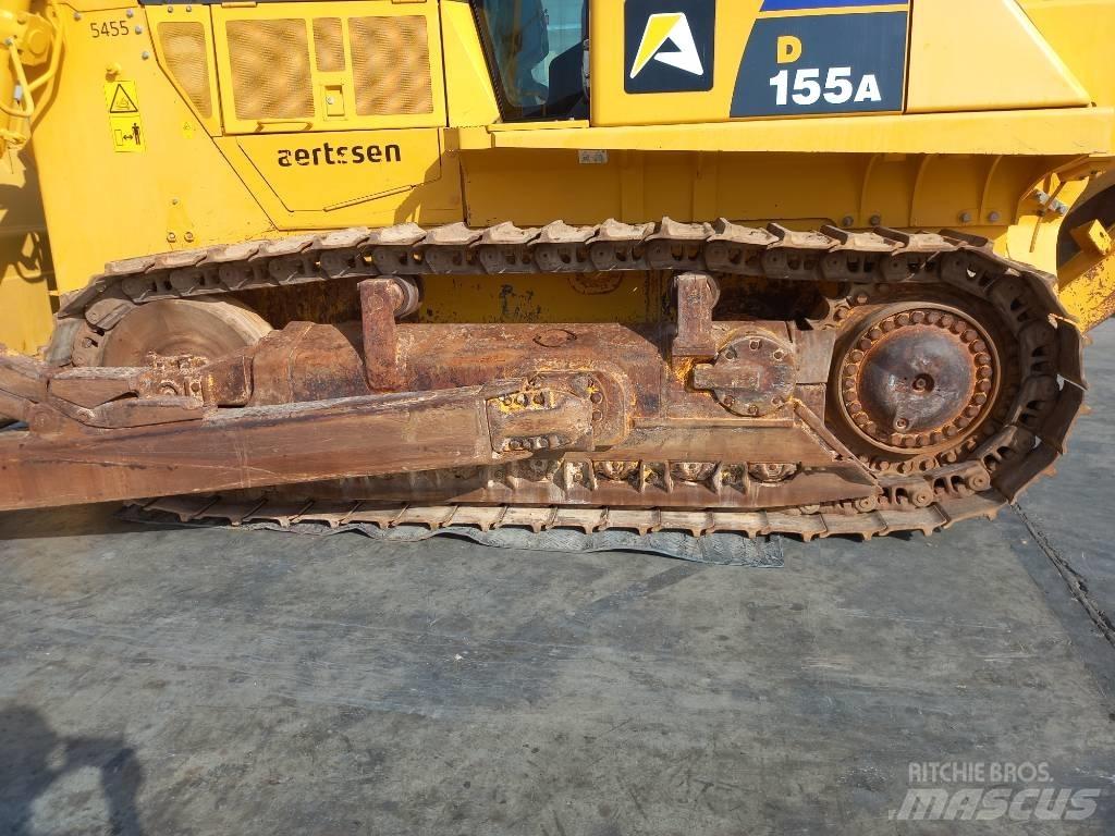 Komatsu D155A-6R Spycharki gąsienicowe