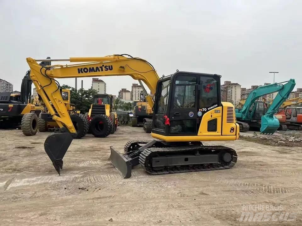 Komatsu PC70-8 Koparki gąsienicowe