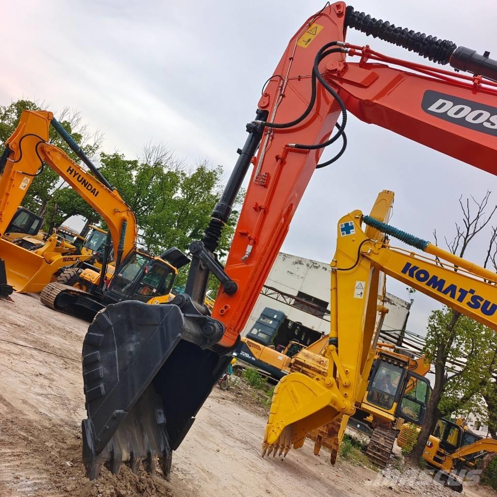 Doosan DX 300 LC Koparki gąsienicowe