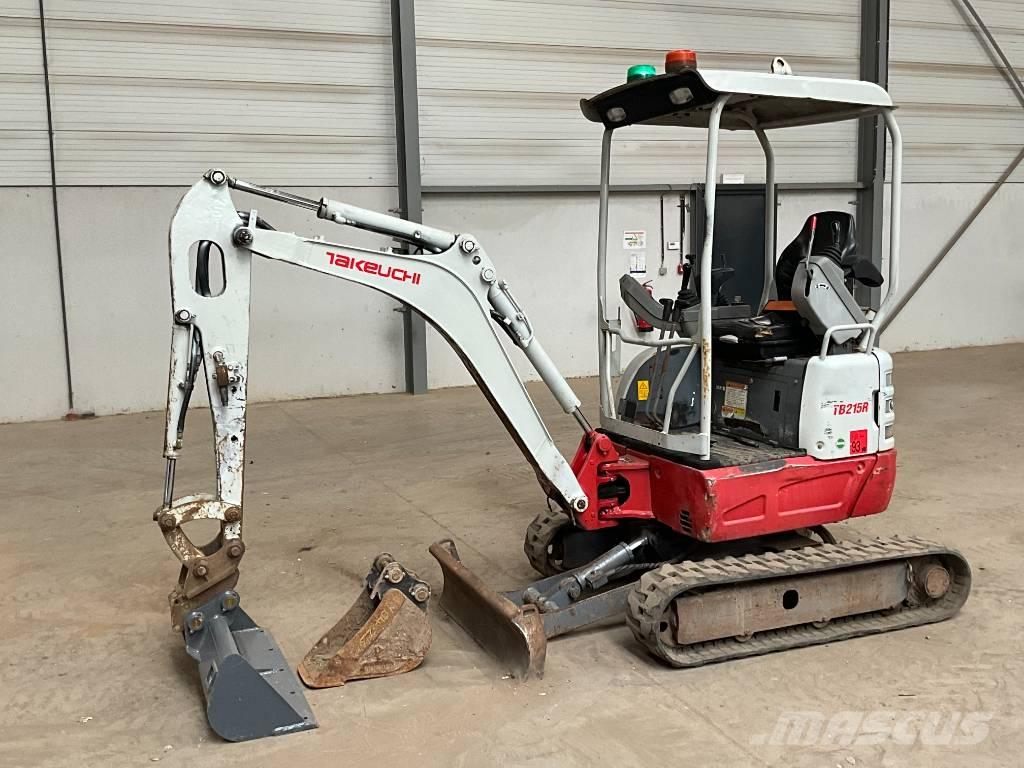 Takeuchi TB 215 R Minikoparki