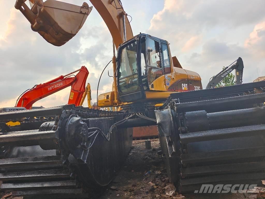 CAT 320 C Koparki pływające - amfibie