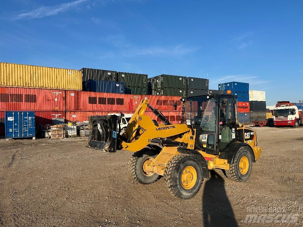 CAT 906M Ładowarki kołowe