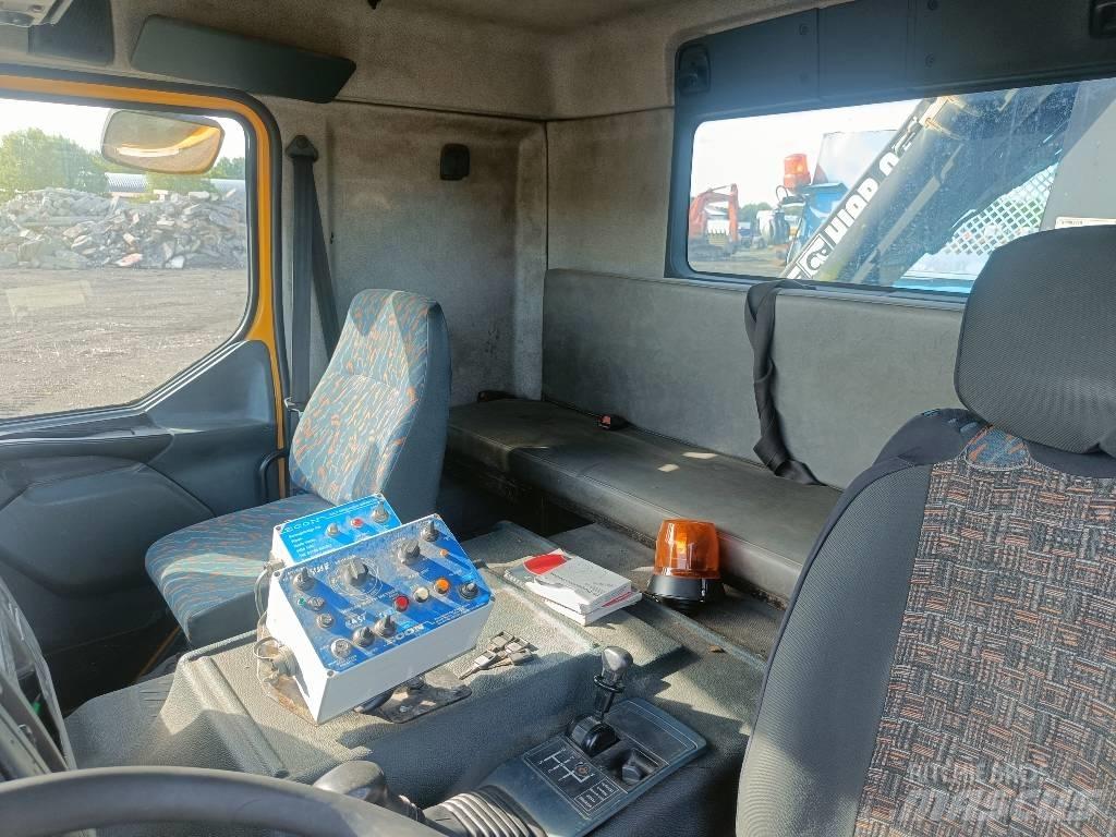 Renault PREMIUM 210 Ciężarówki typu Platforma / Skrzynia
