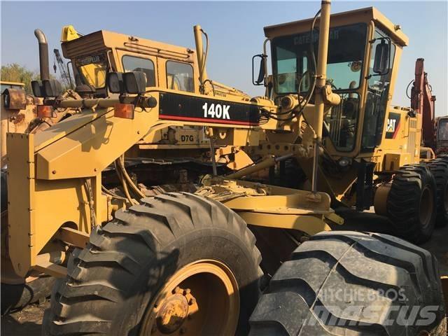 CAT 140K Równiarki