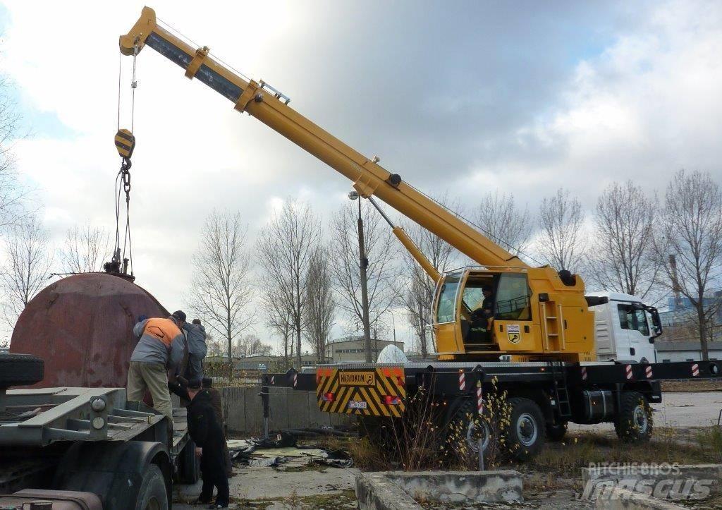 Hidrokon HK 30 18 T2 Żurawie szosowo-terenowe