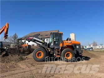 Doosan DL 220 Ładowarki kołowe