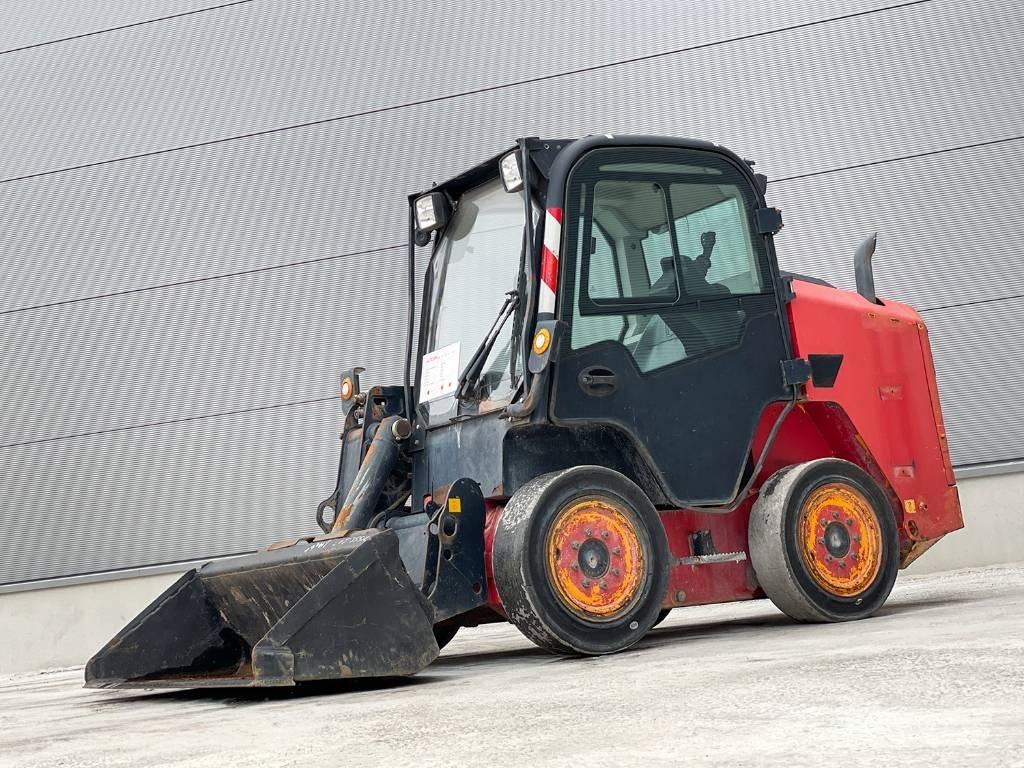 JCB R260 Ładowarki burtowe