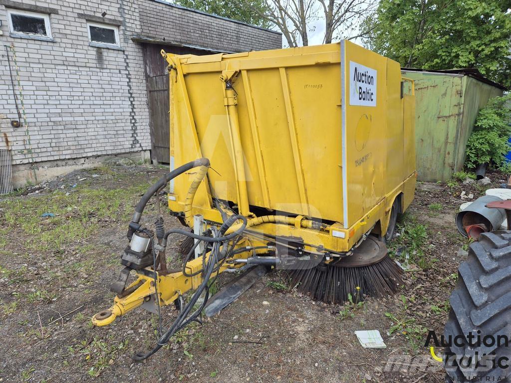 Broddway 1900 Zamiatarki - Zgarniarki - Odśnieżarki