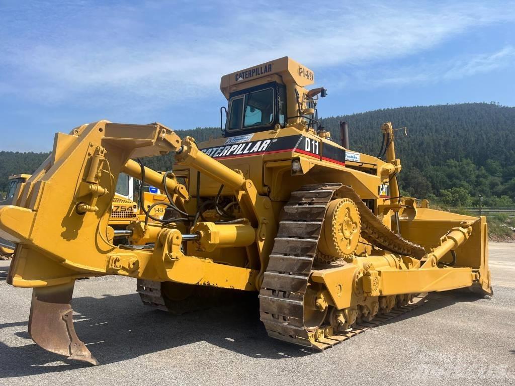 CAT D 10 Spycharki gąsienicowe