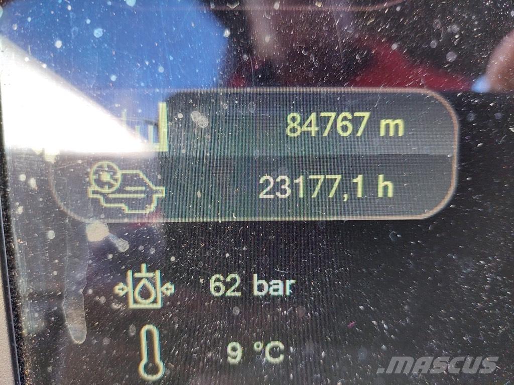 Komatsu 911 Harwestery