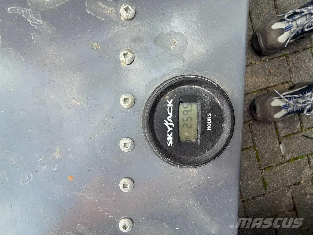 SkyJack SJ 3219 Podnośniki nożycowe