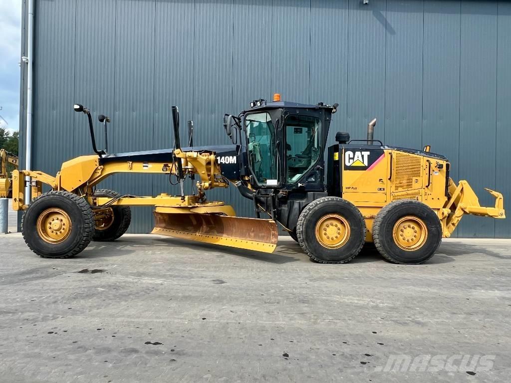 CAT 140M Równiarki