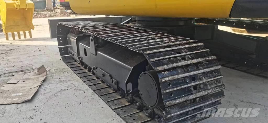 Komatsu 56-7 Koparki gąsienicowe