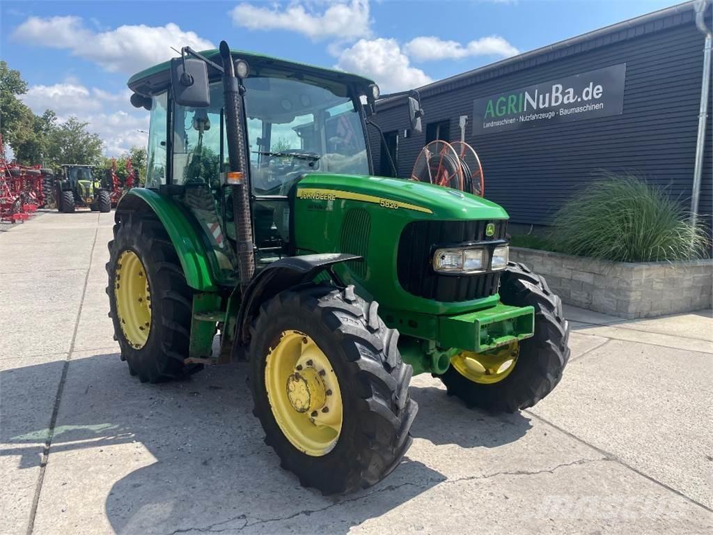 John Deere 5820 Ciągniki rolnicze