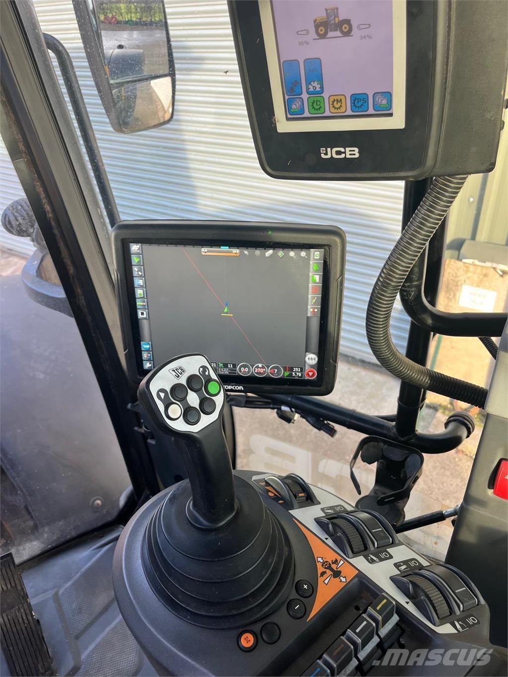 JCB Fastrac 4220 Ciągniki rolnicze