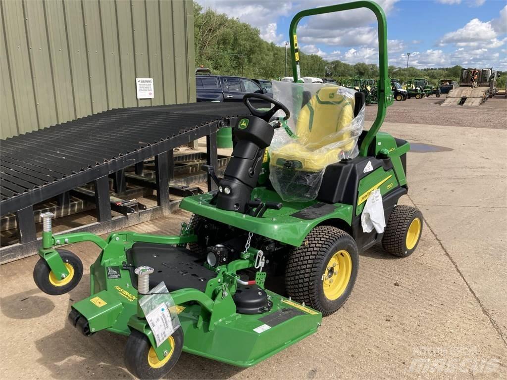 John Deere 1550 Kosiarki ogrodowe