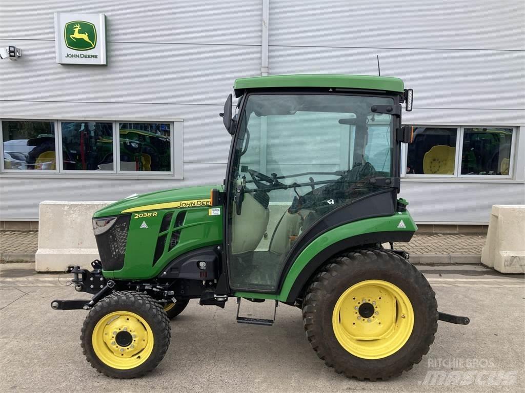 John Deere 2038R Mikrociągniki