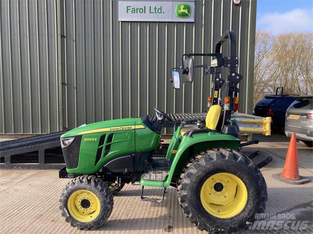 John Deere 3025E Mikrociągniki