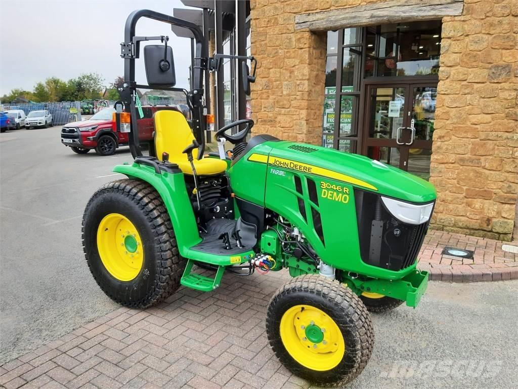 John Deere 3046R Mikrociągniki
