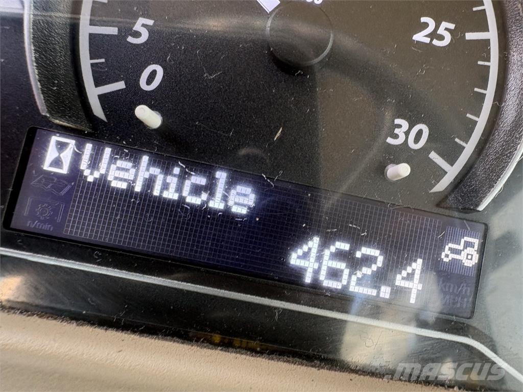 John Deere 4066R Mikrociągniki