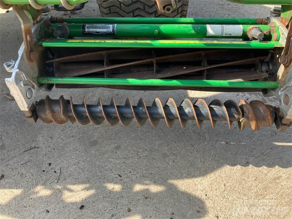 John Deere 7500AE Kosiarki mechaniczne z operatorem za maszyną