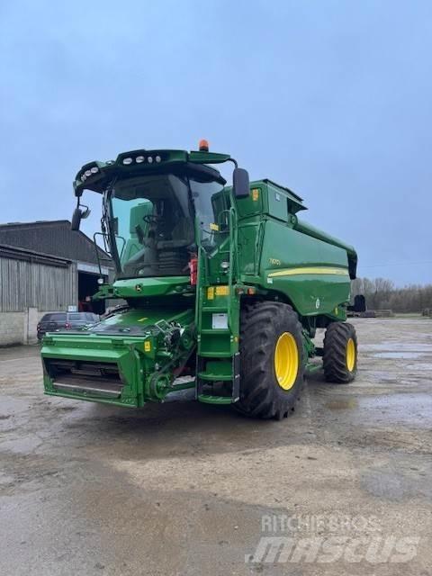 John Deere T670 Kombajny zbożowe