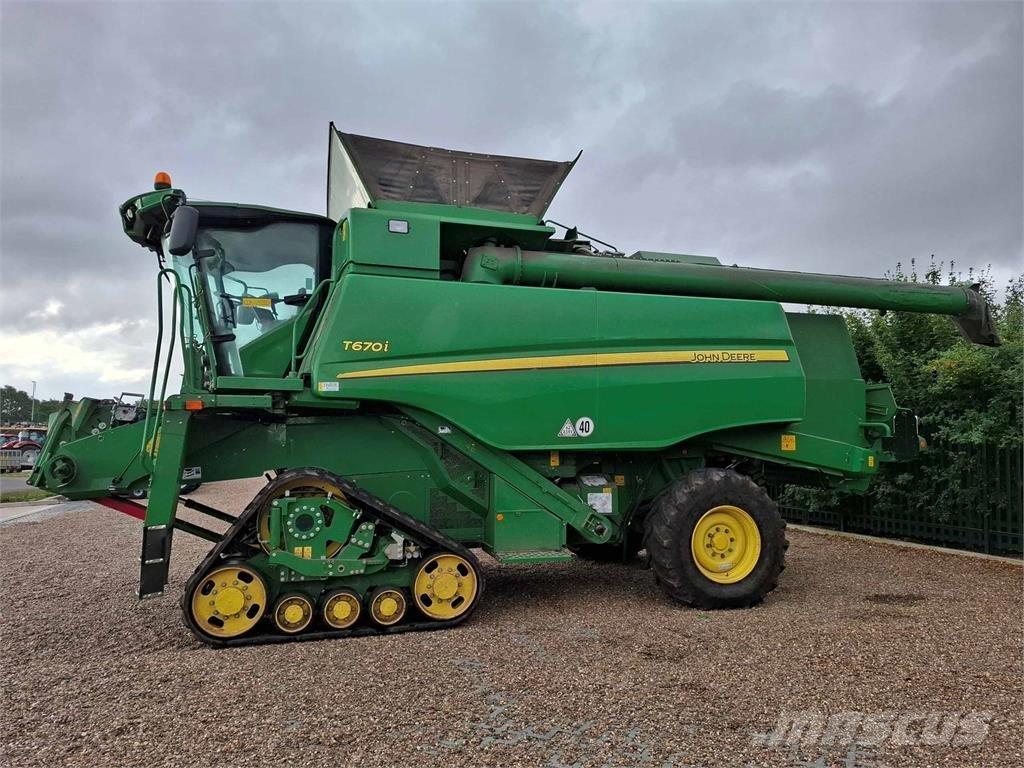 John Deere T670i Kombajny zbożowe