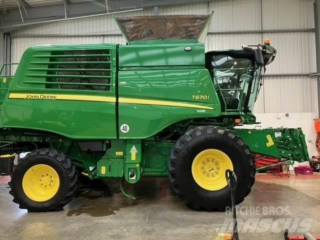 John Deere T670i Kombajny zbożowe