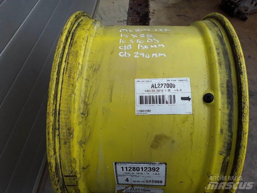 John Deere Used Rim Opony, koła i felgi