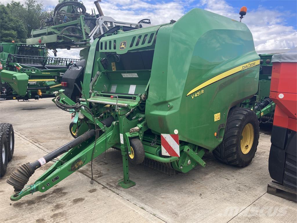 John Deere V451R Zgrabiarki i przetrząsacze