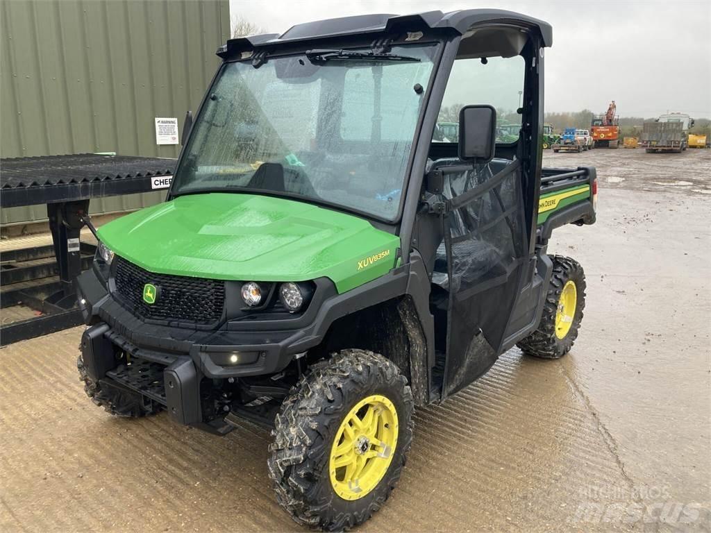 John Deere XUV835M Maszyny komunalne