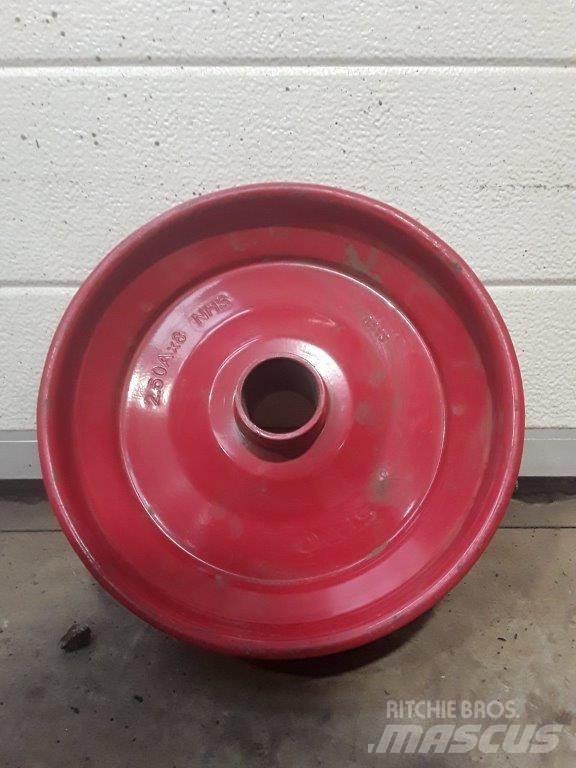  Misc. Red Rim Opony, koła i felgi