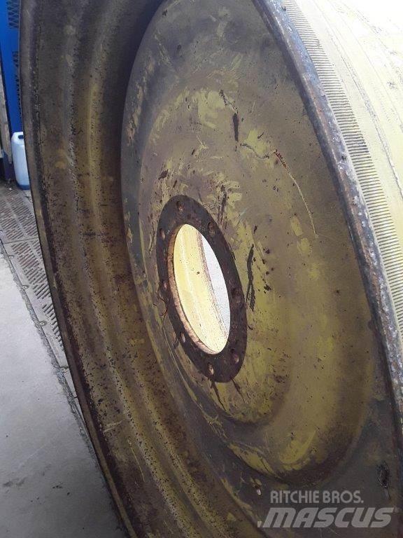  Misc. Used Rim Opony, koła i felgi