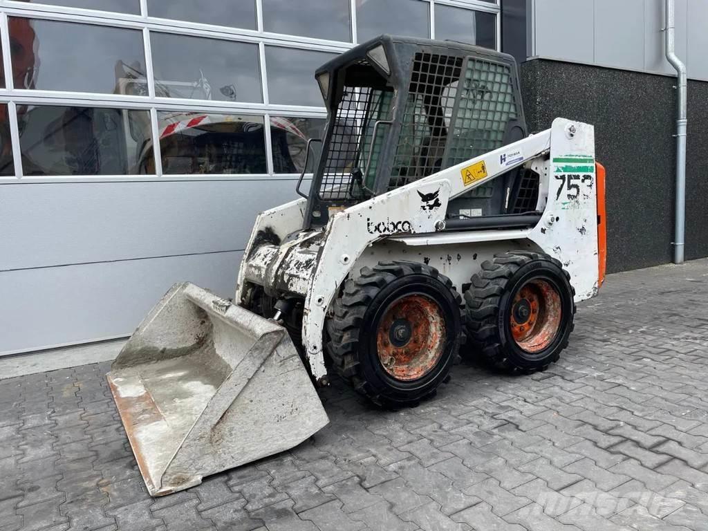 Bobcat 753 Ładowarki burtowe