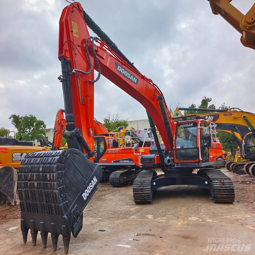 Doosan DX 300 LC Koparki gąsienicowe